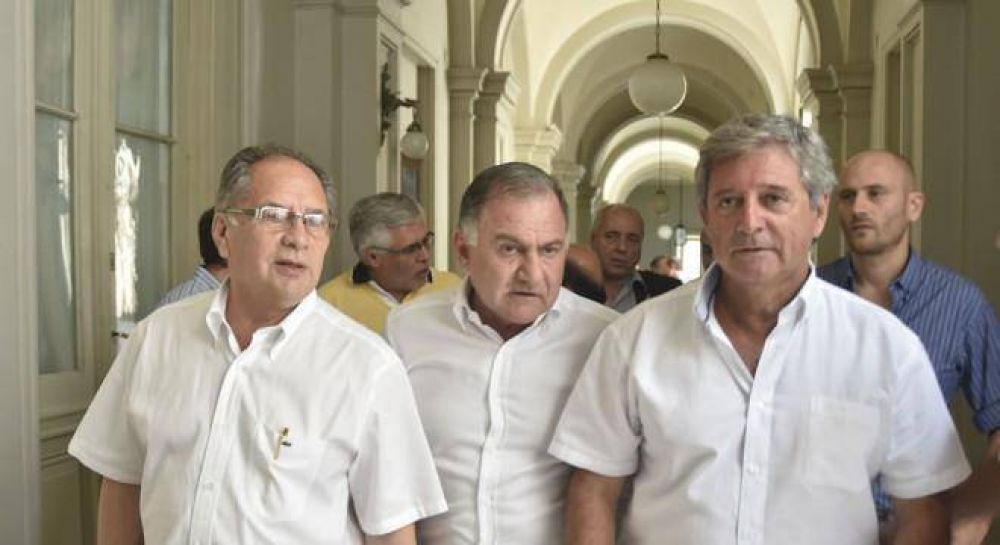 Cristina quiere a Descalzo y Pereyra en la Legislatura