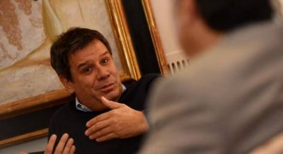 Ahora Manes le pega a Marcos y el 