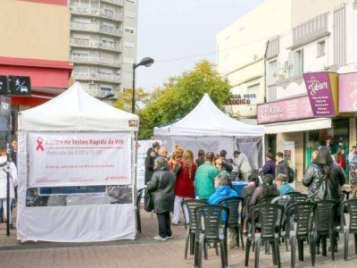 Test gratuito de VIH en la peatonal