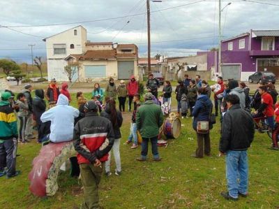Vamos arranc� la campa�a con una jornada en el Barrio Pueyrred�n