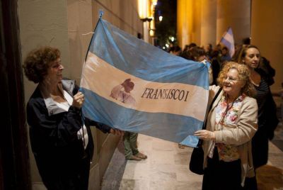 Mons. Buenanueva anim� a los argentinos a seguir esperando en oraci�n al Papa