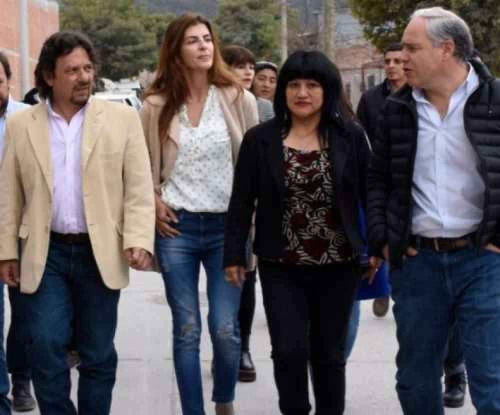  S�enz y C�nepa recorrieron obras de Villa Juanita