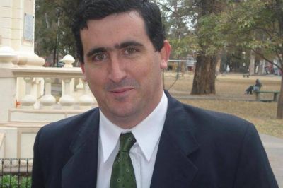 Rueda: �Desde la UCR le ofrecemos a la ciudadan�a salte�a una alternativa real�