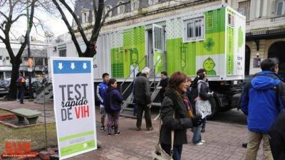 Tres de cada diez personas con VIH desconoce su diagn�stico