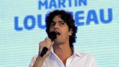 Lousteau presenta sus candidatos en un teatro
