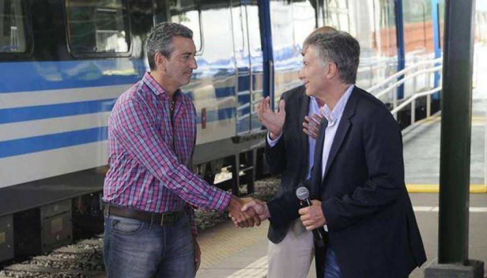 Ante las cr�ticas del kirchnerismo, Randazzo sali� a tuitear r�pidamente en contra de Macri