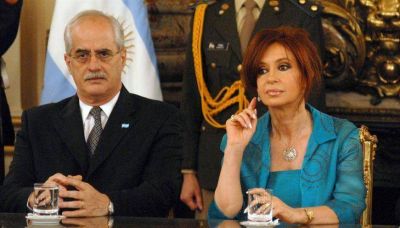 La historia de Jorge Taiana, el elegido por Cristina para secundarla en la Provincia