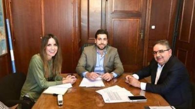 Jalil pas� a planta a m�s de 70 trabajadores comunales