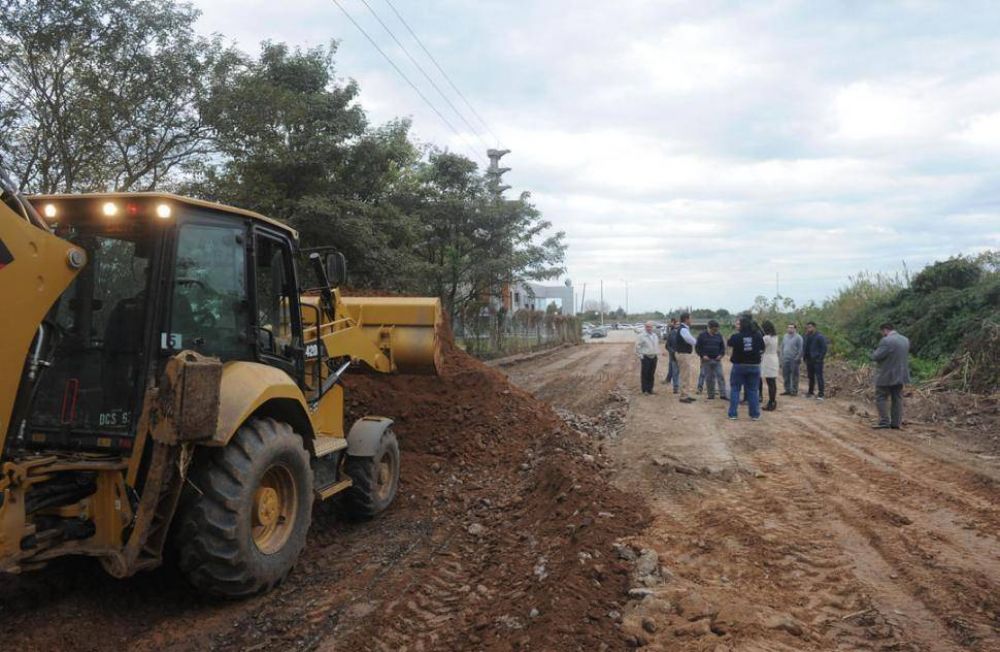 Yerba Buena: concejales y funcionarios visitaron la obra de la pol�mica y no acercaron posiciones