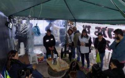Del Pl� visit� a los trabajadores de Pepsico en Vicente L�pez