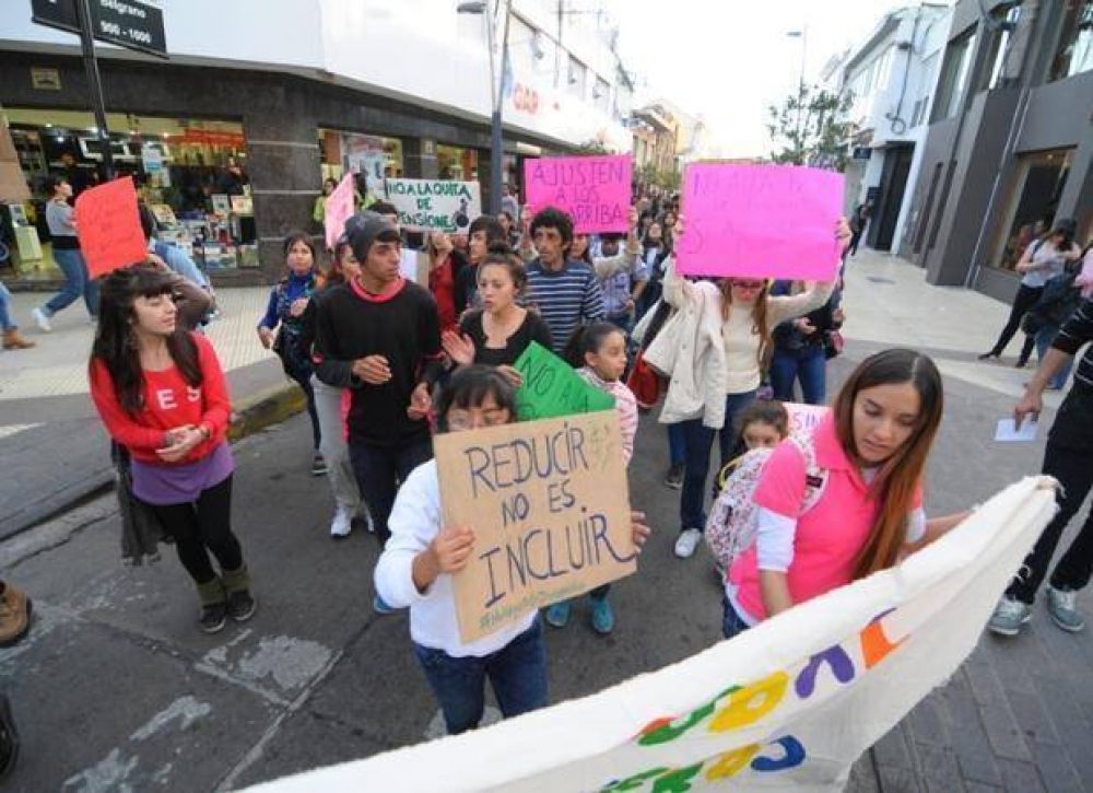 Todav�a no se normaliz� el pago de las pensiones en la provincia
