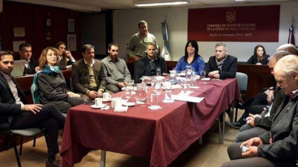El basural, la obra de cloacas y el adoquinado en el Pleno de Gobierno
