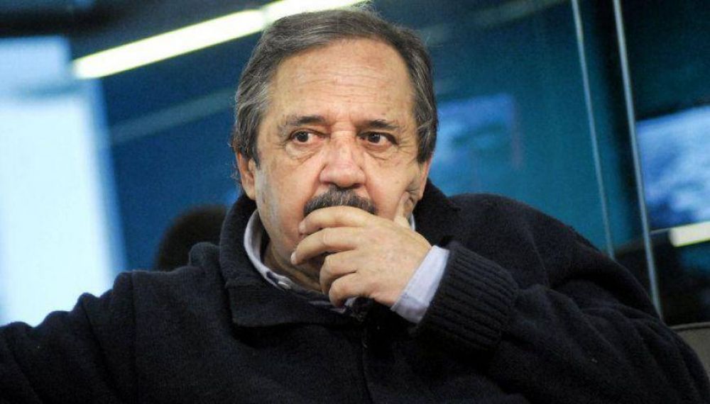 Alfons�n critic� a la c�pula de la UCR por el armado de listas