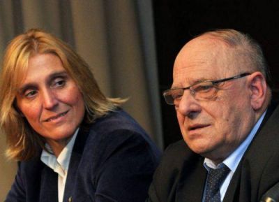 Arroyo aislado se debilita: no consigue las renuncias de Baragiola y Volponi