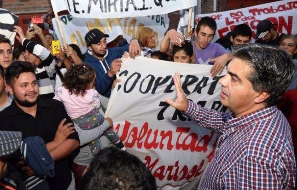Con fuertes cr�ticas a Macri, Capitanich se reuni� con cooperativistas