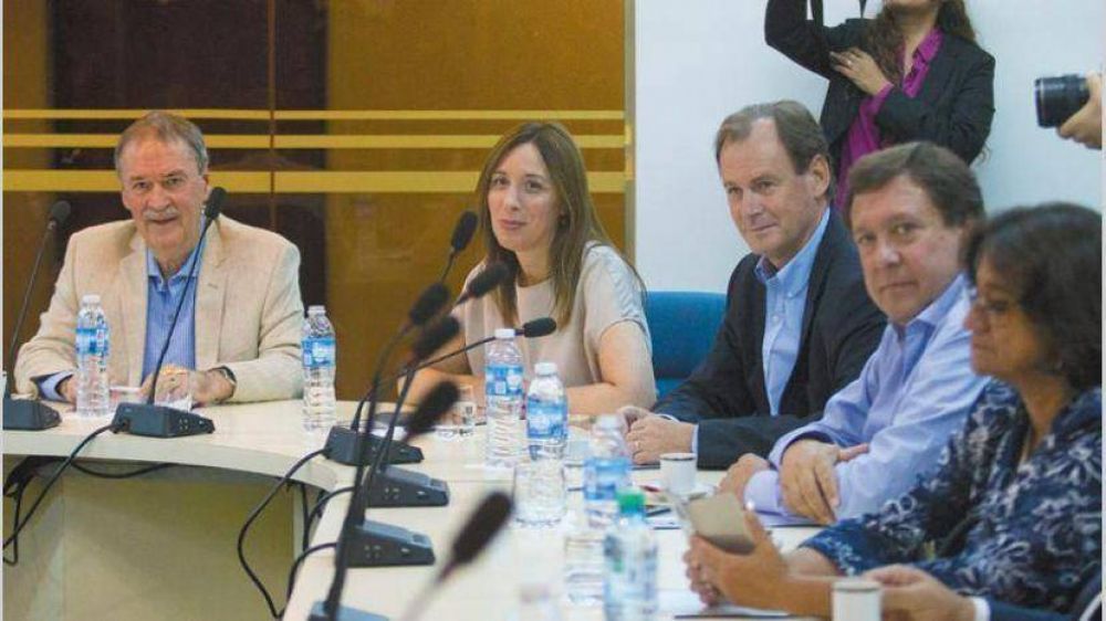 Macri ya tiene un borrador de la reforma tributaria y se abre di�logo con provincias