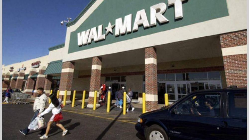 Walmart despidi a 55 trabajadores en Avellaneda y el personal tom el hiper