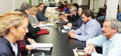 Judiciales piden retomar paritaria y mantienen el paro