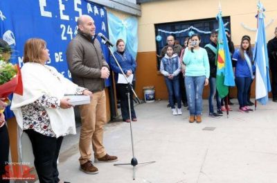 Martiniano Molina inaugur� las obras de ampliaci�n de la Escuela N� 24