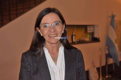 Las reformas educativas que detall� Anal�a Berruezo