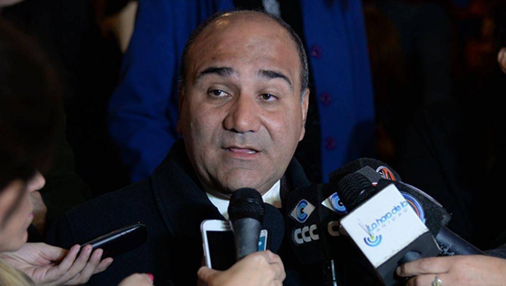 Manzur, a Marcos Pe�a: �que les haga pedir licencia a sus candidatos�