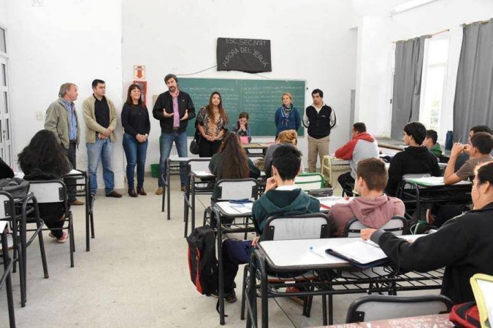 Giano remarc� que el Senado Juvenil �ense�a y genera la participaci�n de j�venes estudiantes� 