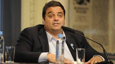 Trabajo admiti� 50.000 asalariados menos en el sector privado y �compens� con el empleo p�blico