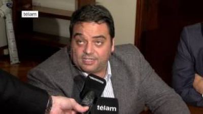 Jorge Triaca oficializ� el nuevo salario m�nimo en $10.000