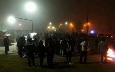 Bloquean una log�stica en Tortuguitas para evitar que salgan camiones de PepsiCo