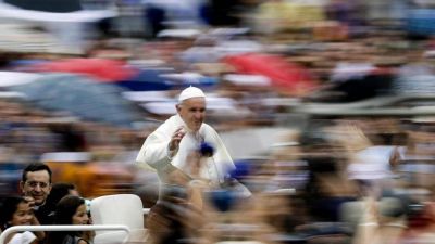 El Papa: repugnante llamar m�rtires a los terroristas suicidas