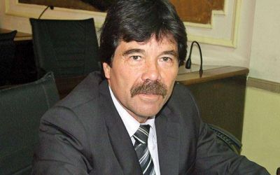 Seg�n L�pez, Cumplir es una propuesta �innovadora� en el peronismo
