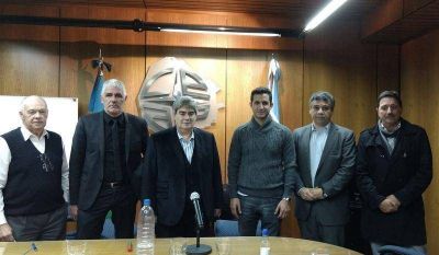 Tombolini arranc� con la campa�a en la Ciudad