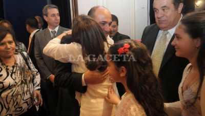 Cruce por las testimoniales: Cambiemos record� que Manzur no pidi� licencia en 2011