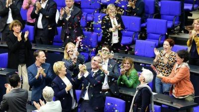 El Parlamento alem�n aprob� la legalizaci�n del matrimonio igualitario