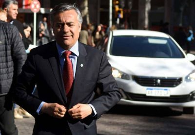 Gui�o de Cornejo para que el voto en las primarias sea voluntario