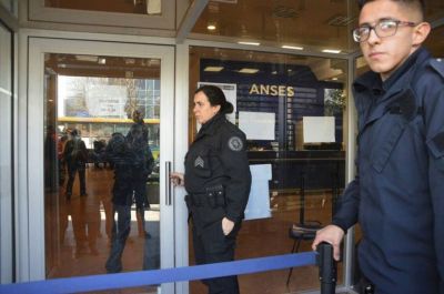 Trabajadores del Estado convocan a parar en Anses