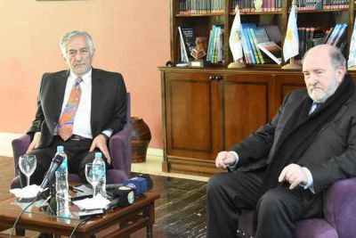 Verna: �A los pobres, en el PRO los conocieron mirando un programa de Discovery Channel�