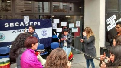 Trabajadores de ANSES Neuqu�n se suman al paro nacional