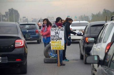 Reclamo de las obreras de la Textil Neuqu�n