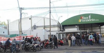 Precapitalista: empresa ofrece pagar sueldos con manzanas