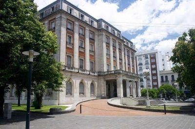 Para el Fiscal General, la designaci�n del juez PRO en el Federal 1 de La Plata es �inconstitucional�