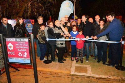 Ariel Sujarchuk inaugur� 2300 metros de asfalto y una nueva plaza en el paseo costero del Paran� de las Palmas
