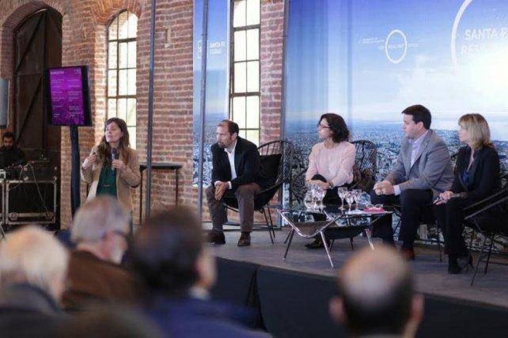 La resiliencia en clave metropolitana, eje de un panel que se desarroll� en la ciudad