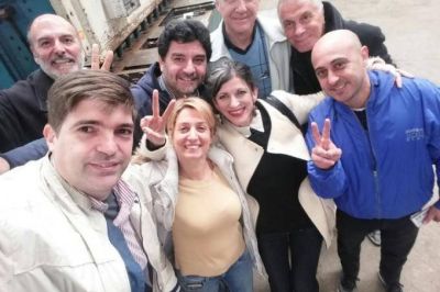 De campa�a: Los candidatos de Unidad Ciudadana recorrieron localidades bonaerenses