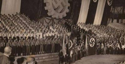Difunden fotos nunca vistas del enorme festejo nazi en el Luna Park