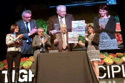 Julio y Gisela Zamora inauguraron en Tigre el primer Instituto Municipal de Alimentaci�n Saludable y Nutrici�n del pa�s