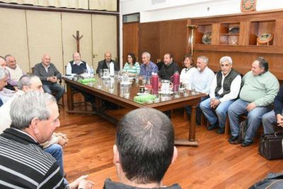 Verna tambi�n propone financiar obras en las rutas nacionales inundadas