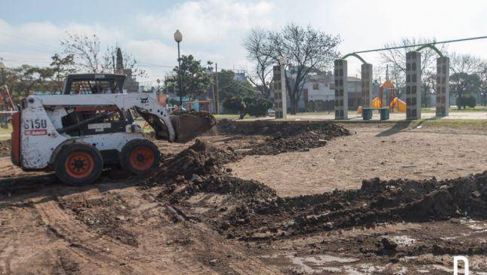 Remodelaci�n de Plaza Alem en Monte Chigolo