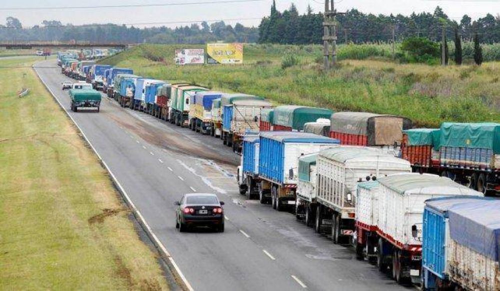 Suba de combustibles: transportistas afirman que se deben actualizar tarifas del fletes