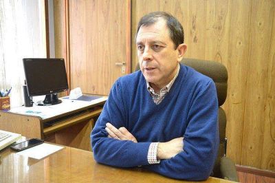 Schroeder confirm� que los municipales cobrar�n el sueldo y el aguinaldo en fecha